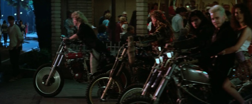 1987-thelostboys-sc-00045.jpg