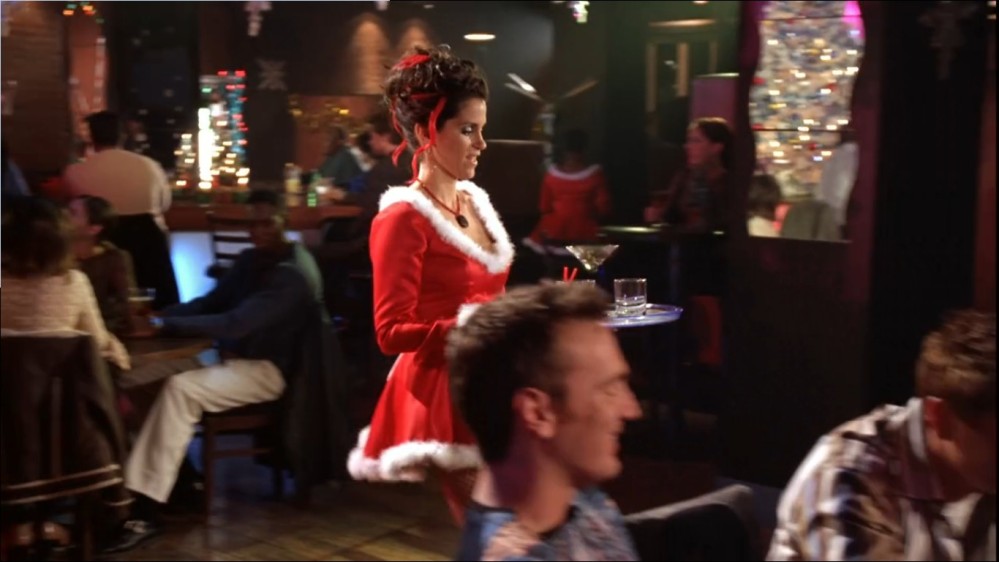 2003-Jami-Gertz-in-Undercover-Christmas--screencaps-0003.jpg