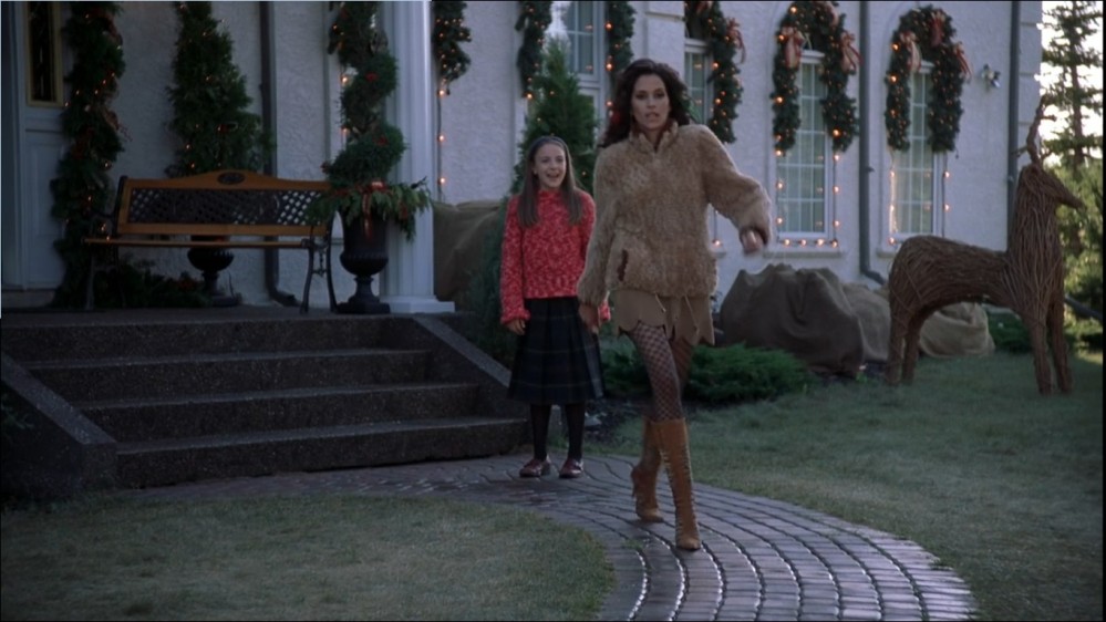 Click to view full size image
==============
2003-Jami-Gertz-in-Undercover-Christmas--screencaps-0667.jpg 2003-Jami-Gertz-in-Undercover-Christmas--screencaps-0667.jpg