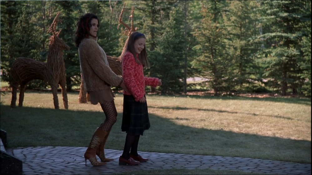 Click to view full size image
==============
2003-Jami-Gertz-in-Undercover-Christmas--screencaps-0679.jpg 2003-Jami-Gertz-in-Undercover-Christmas--screencaps-0679.jpg