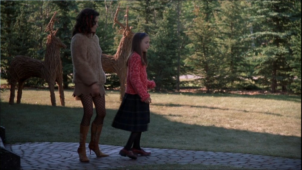2003-Jami-Gertz-in-Undercover-Christmas--screencaps-0682.jpg