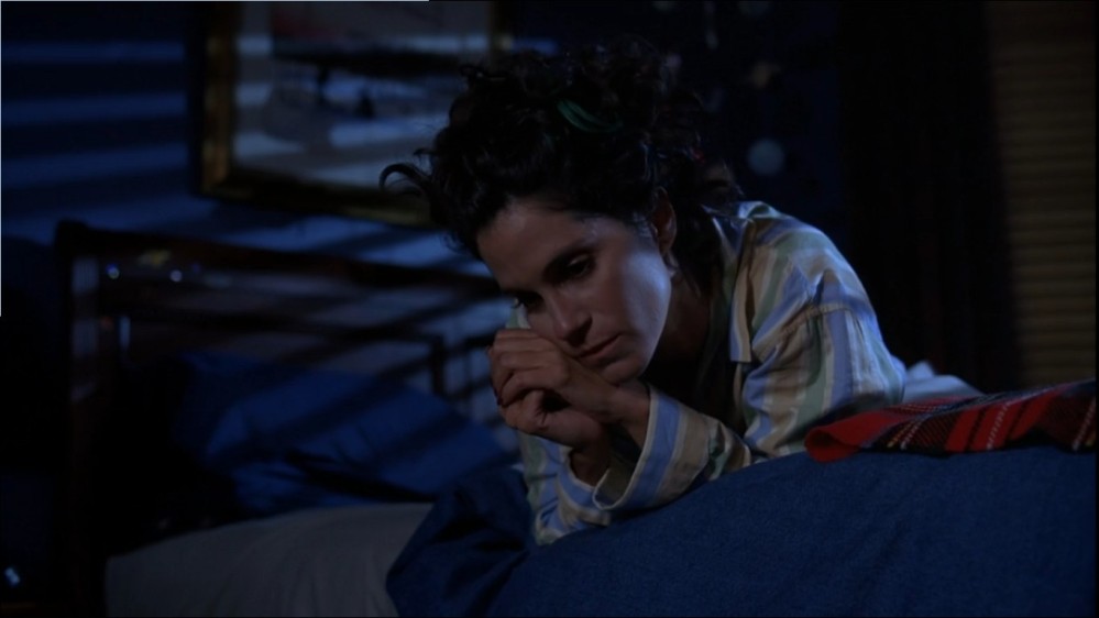 2003-Jami-Gertz-in-Undercover-Christmas--screencaps-0858.jpg