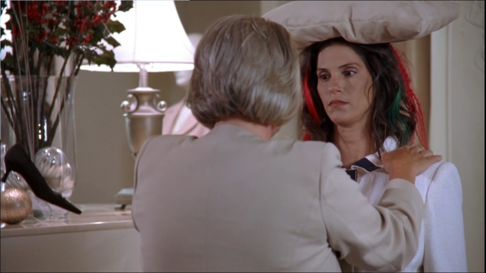 Click to view full size image
==============
2003-Jami-Gertz-in-Undercover-Christmas--screencaps-1058.jpg 2003-Jami-Gertz-in-Undercover-Christmas--screencaps-1058.jpg