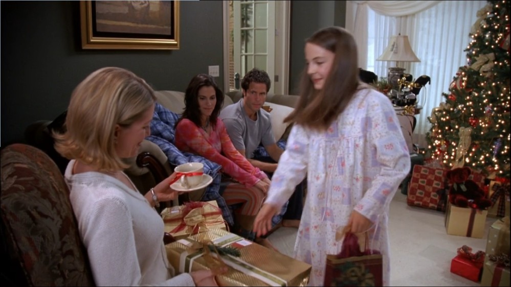 Click to view full size image
==============
2003-Jami-Gertz-in-Undercover-Christmas--screencaps-1315.jpg 2003-Jami-Gertz-in-Undercover-Christmas--screencaps-1315.jpg