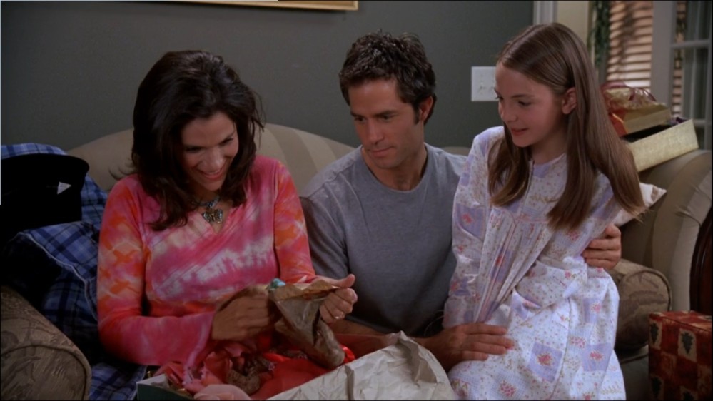 Click to view full size image
==============
2003-Jami-Gertz-in-Undercover-Christmas--screencaps-1367.jpg 2003-Jami-Gertz-in-Undercover-Christmas--screencaps-1367.jpg