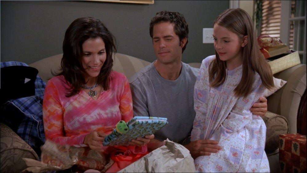 Click to view full size image
==============
2003-Jami-Gertz-in-Undercover-Christmas--screencaps-1369.jpg 2003-Jami-Gertz-in-Undercover-Christmas--screencaps-1369.jpg