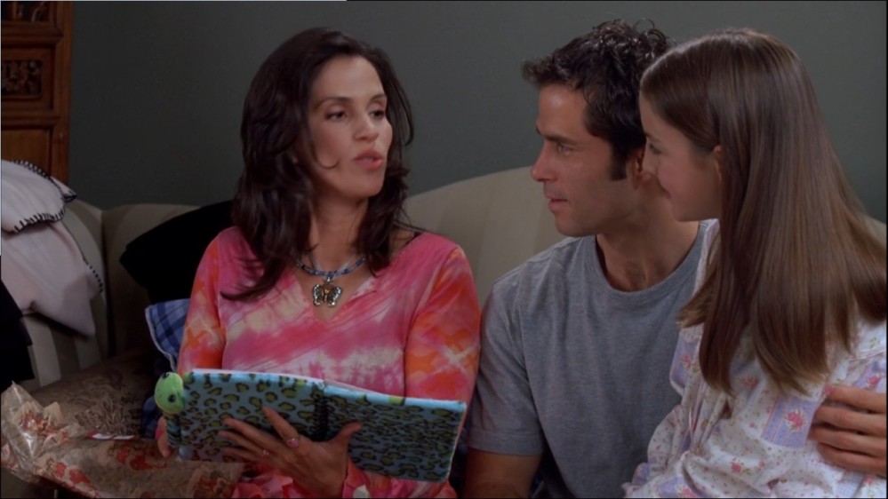 2003-Jami-Gertz-in-Undercover-Christmas--screencaps-1376.jpg