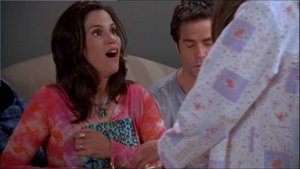 Click to view full size image
==============
2003-Jami-Gertz-in-Undercover-Christmas--screencaps-1386.jpg 2003-Jami-Gertz-in-Undercover-Christmas--screencaps-1386.jpg