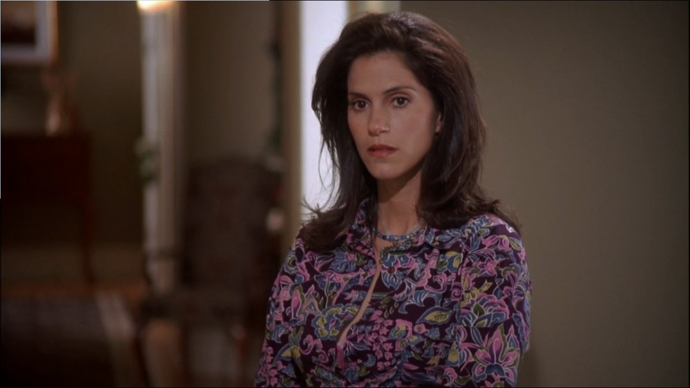Click to view full size image
==============
2003-Jami-Gertz-in-Undercover-Christmas--screencaps-1419.jpg 2003-Jami-Gertz-in-Undercover-Christmas--screencaps-1419.jpg