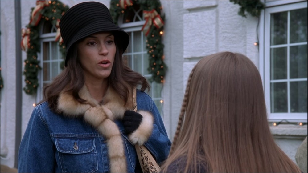 Click to view full size image
==============
2003-Jami-Gertz-in-Undercover-Christmas--screencaps-1499.jpg 2003-Jami-Gertz-in-Undercover-Christmas--screencaps-1499.jpg