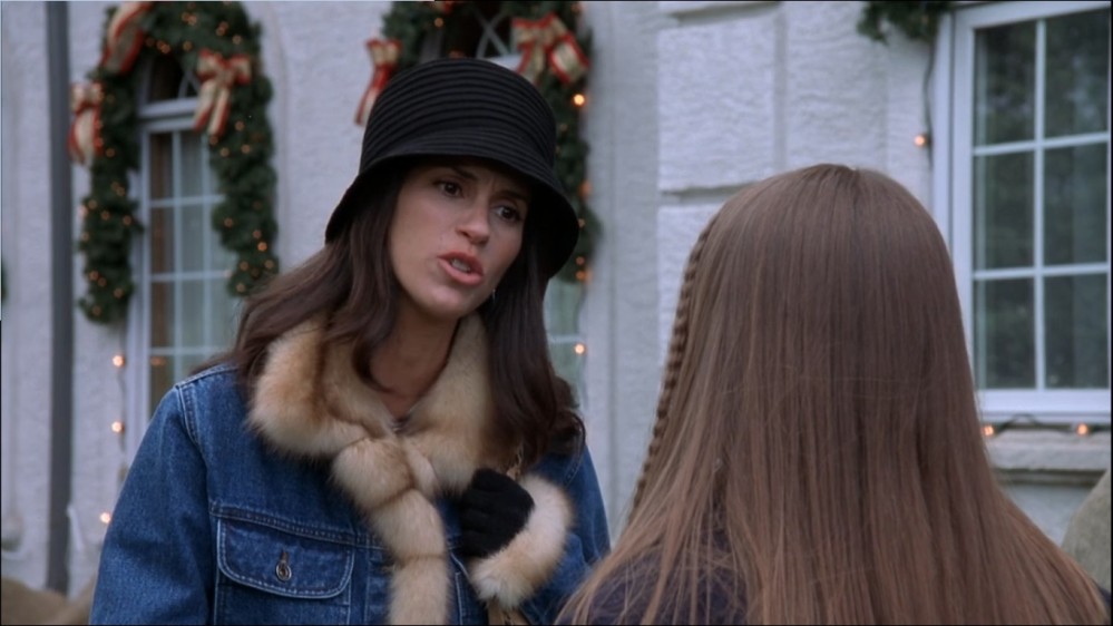 Click to view full size image
==============
2003-Jami-Gertz-in-Undercover-Christmas--screencaps-1501.jpg 2003-Jami-Gertz-in-Undercover-Christmas--screencaps-1501.jpg