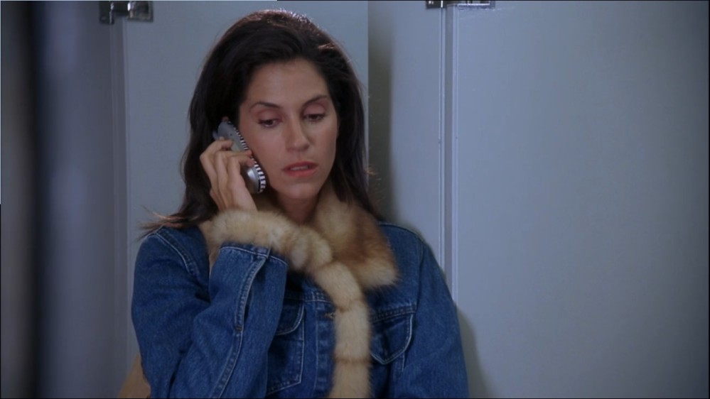 Click to view full size image
==============
2003-Jami-Gertz-in-Undercover-Christmas--screencaps-1552.jpg 2003-Jami-Gertz-in-Undercover-Christmas--screencaps-1552.jpg