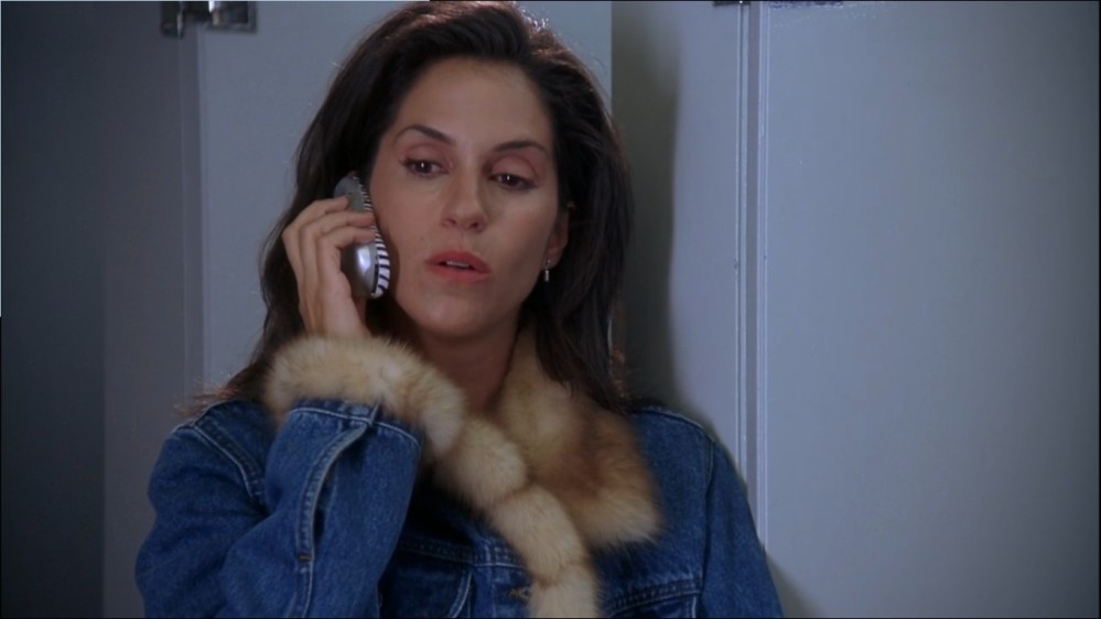 Click to view full size image
==============
2003-Jami-Gertz-in-Undercover-Christmas--screencaps-1570.jpg 2003-Jami-Gertz-in-Undercover-Christmas--screencaps-1570.jpg
