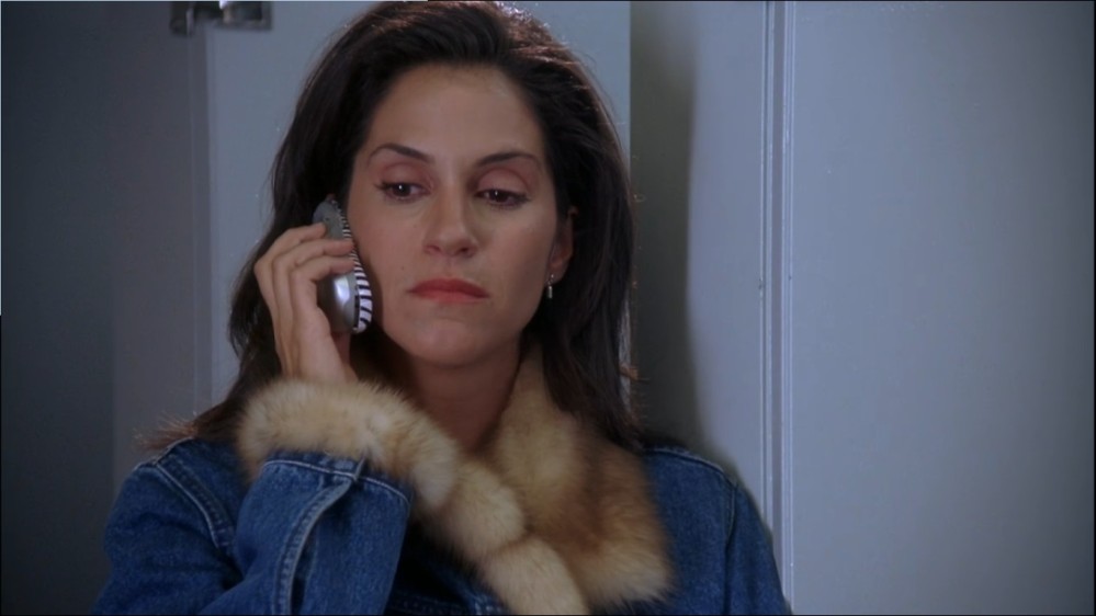 Click to view full size image
==============
2003-Jami-Gertz-in-Undercover-Christmas--screencaps-1579.jpg 2003-Jami-Gertz-in-Undercover-Christmas--screencaps-1579.jpg