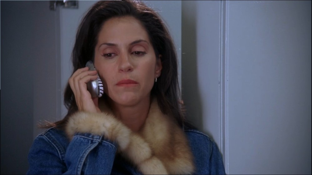 Click to view full size image
==============
2003-Jami-Gertz-in-Undercover-Christmas--screencaps-1581.jpg 2003-Jami-Gertz-in-Undercover-Christmas--screencaps-1581.jpg