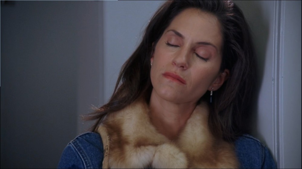 Click to view full size image
==============
2003-Jami-Gertz-in-Undercover-Christmas--screencaps-1602.jpg 2003-Jami-Gertz-in-Undercover-Christmas--screencaps-1602.jpg