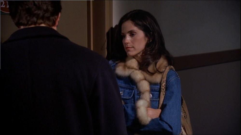 Click to view full size image
==============
2003-Jami-Gertz-in-Undercover-Christmas--screencaps-1638.jpg 2003-Jami-Gertz-in-Undercover-Christmas--screencaps-1638.jpg