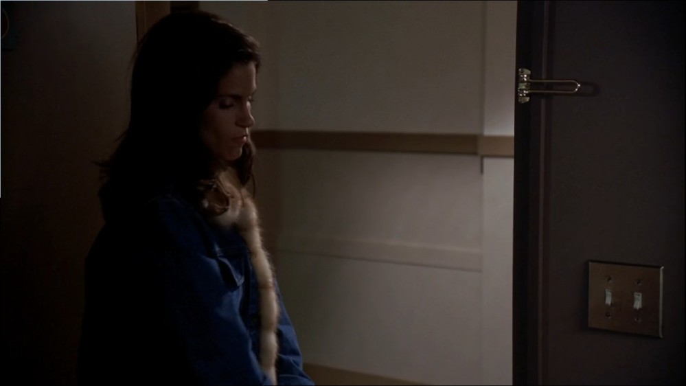 Click to view full size image
==============
2003-Jami-Gertz-in-Undercover-Christmas--screencaps-1650.jpg 2003-Jami-Gertz-in-Undercover-Christmas--screencaps-1650.jpg