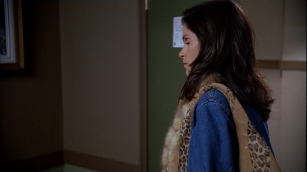 Click to view full size image
==============
2003-Jami-Gertz-in-Undercover-Christmas--screencaps-1656.jpg 2003-Jami-Gertz-in-Undercover-Christmas--screencaps-1656.jpg