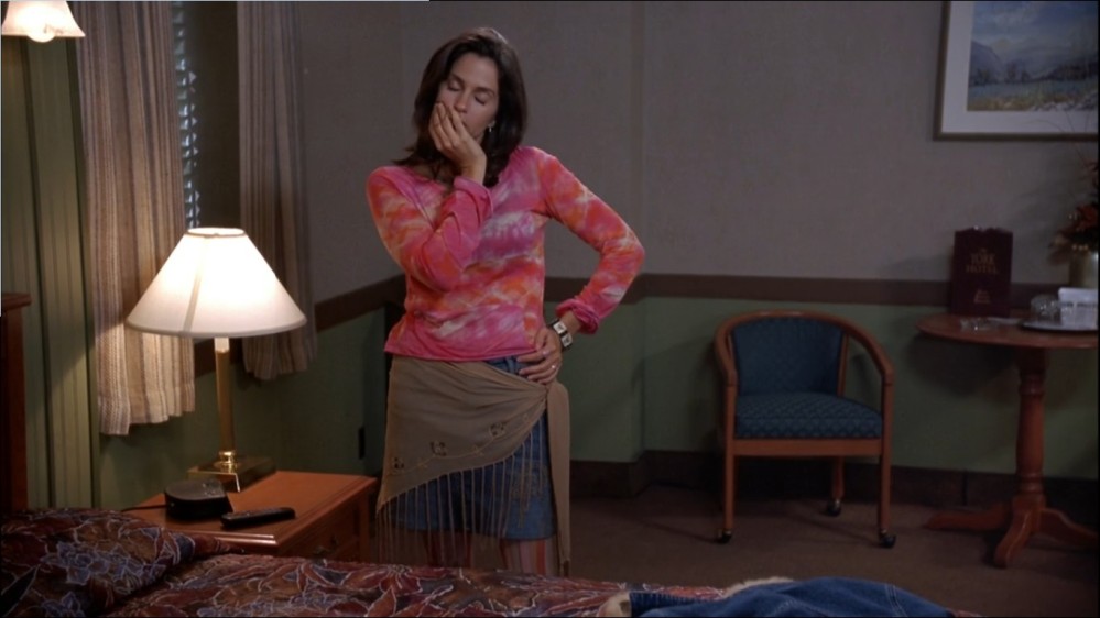 2003-Jami-Gertz-in-Undercover-Christmas--screencaps-1670.jpg