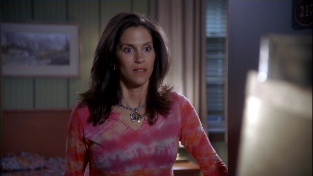 Click to view full size image
==============
2003-Jami-Gertz-in-Undercover-Christmas--screencaps-1683.jpg 2003-Jami-Gertz-in-Undercover-Christmas--screencaps-1683.jpg