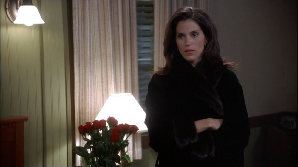 Click to view full size image
==============
2003-Jami-Gertz-in-Undercover-Christmas--screencaps-1709.jpg 2003-Jami-Gertz-in-Undercover-Christmas--screencaps-1709.jpg