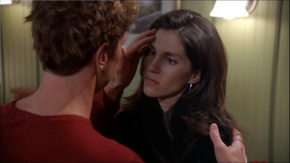 Click to view full size image
==============
2003-Jami-Gertz-in-Undercover-Christmas--screencaps-1727.jpg 2003-Jami-Gertz-in-Undercover-Christmas--screencaps-1727.jpg