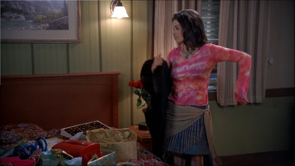 Click to view full size image
==============
2003-Jami-Gertz-in-Undercover-Christmas--screencaps-1748.jpg 2003-Jami-Gertz-in-Undercover-Christmas--screencaps-1748.jpg