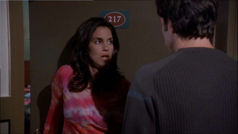 Click to view full size image
==============
2003-Jami-Gertz-in-Undercover-Christmas--screencaps-1758.jpg 2003-Jami-Gertz-in-Undercover-Christmas--screencaps-1758.jpg