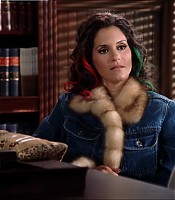 2003-Jami-Gertz-in-Undercover-Christmas--screencaps-0118.jpg