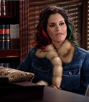 2003-Jami-Gertz-in-Undercover-Christmas--screencaps-0119.jpg