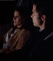 2003-Jami-Gertz-in-Undercover-Christmas--screencaps-0249.jpg