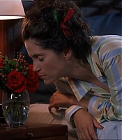 2003-Jami-Gertz-in-Undercover-Christmas--screencaps-0449.jpg