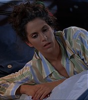 2003-Jami-Gertz-in-Undercover-Christmas--screencaps-0492.jpg