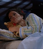 2003-Jami-Gertz-in-Undercover-Christmas--screencaps-0509.jpg