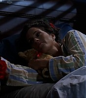 2003-Jami-Gertz-in-Undercover-Christmas--screencaps-0510.jpg