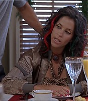 2003-Jami-Gertz-in-Undercover-Christmas--screencaps-0537.jpg