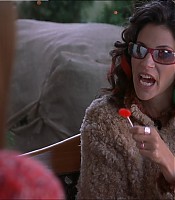 2003-Jami-Gertz-in-Undercover-Christmas--screencaps-0648.jpg