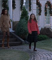 2003-Jami-Gertz-in-Undercover-Christmas--screencaps-0670.jpg