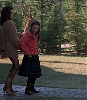 2003-Jami-Gertz-in-Undercover-Christmas--screencaps-0673.jpg