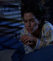 2003-Jami-Gertz-in-Undercover-Christmas--screencaps-0865.jpg