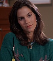 2003-Jami-Gertz-in-Undercover-Christmas--screencaps-1445.jpg