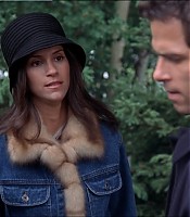 2003-Jami-Gertz-in-Undercover-Christmas--screencaps-1459.jpg