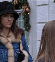 2003-Jami-Gertz-in-Undercover-Christmas--screencaps-1496.jpg